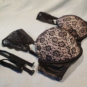 BRAND NEW Victoria's Secret Dream Angel  Ruffle glamour lace push up 32DDD